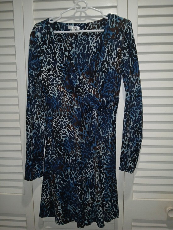 nine britton Dresses & Skirts - Nine Britton Stitch Fix Blue Leopard Faux Wrap Dress Large